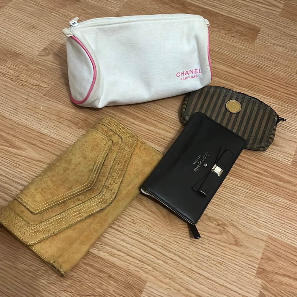 Set of Chanel Parfum Bag, Fendi, Matt&Nat et Kate Spade Wallet